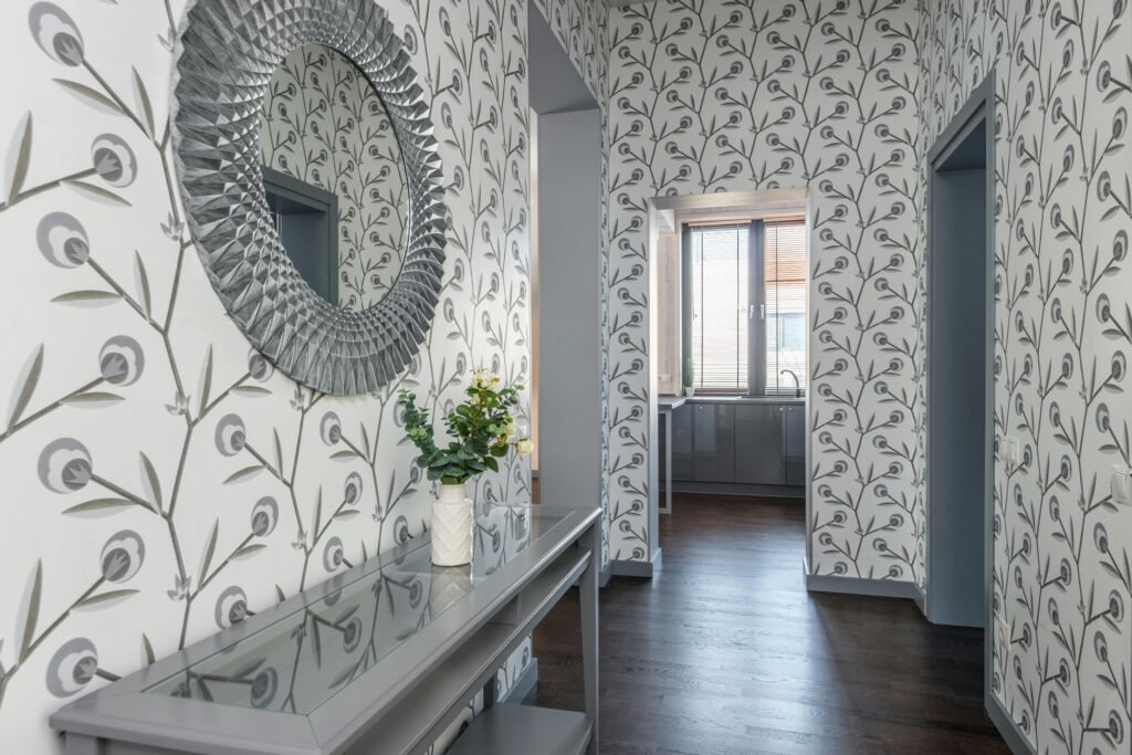 How to Choose a Wallpaper Shop Near Me for Home Style