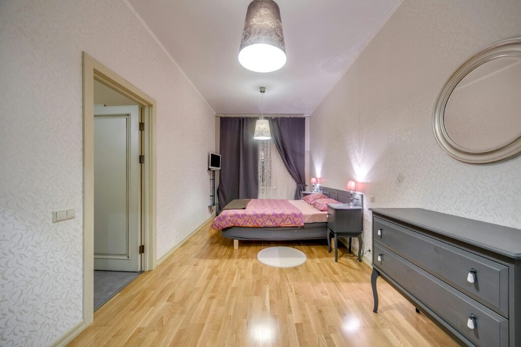 How to Find Reliable Wallpaper Shops Near Me Guide